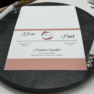 Pembe Beyaz Renk Karışımlı Katlamalı Davetiye Modeli