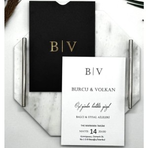 Dikdörtgen Siyah Zarfa Yaldız Baskılı Düğün Davetiyesi