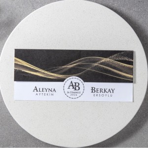 Sarı Simli Çizgisel Tasarımlı Katlamalı Davetiye Modeli