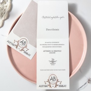 Dışı Açık Kahve İçi Krem Renkli Katlamalı Davetiye Tasarımı