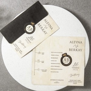 Kapağı Soldan Siyah Katlamalı Geçmeli Davetiye Modeli