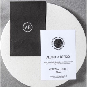 İçi Beyaz Siyah Mühürlü Siyah Zarflı Davetiye Modeli