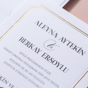 İç Kartı Sade Yaldız Süslemeli Beyaz Zarflı Davetiye Tasarımı