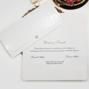 Laklı Kabartma Desenli İncili Katlamalı Davetiye Modeli