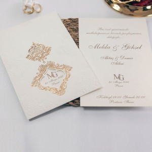 Zarfı Barok Desen Yaldız Süslemeli Düğün Davetiyesi