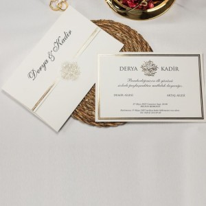 Yatay Diködrtgen Katlamalı Yaldız Süslemeli Davetiye