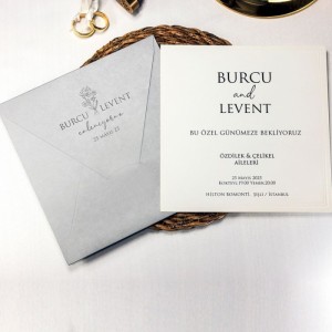 Gri Kare Zarfa Ofset Baskılı Sade Düğün Davetiyesi