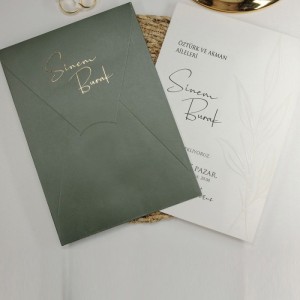 Koyu Yeşil Zarfa Yaldız Baskılı Sade Davetiye