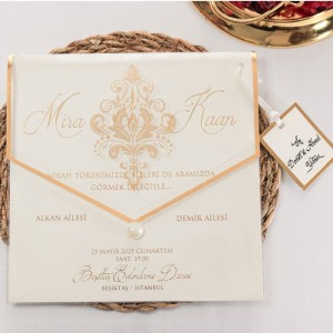 Zarfı Şeffat Asetattan İnci Aksesuarlı Davetiye Tasarımı