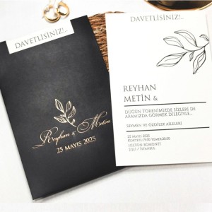 Siyah Dikdörtgen Üst Açık Zarfa Yaldız Baskılı Davetiye