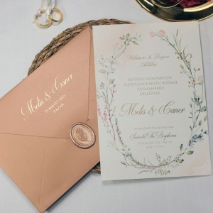 Açık Kahverengi Zarflı İçi Çiçekli Mühürlü Davetiye Tasarımı