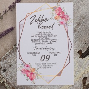 Pembe Çelenk Çiçekli Beyaz Zarflı Düğün Davetiyesi