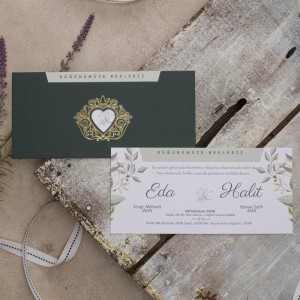 Siyah Yatay Zarfa Yaldız Süslemeli Davetiye Modeli