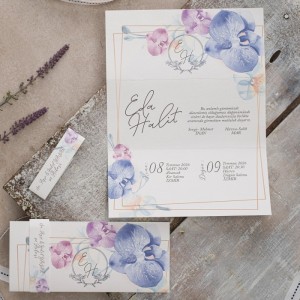 İçi Dışı Çiçek Tasarımlı Katlamalı Bantlı Davetiye Modeli