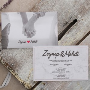 Yatay Zarfa El Ele Tutuşan Çift Baskılı Modern Davetiye Modeli