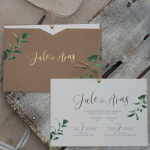 Kahverengi Üstten Kesik Çiçekli Zarflı Davetiye Tasarımı