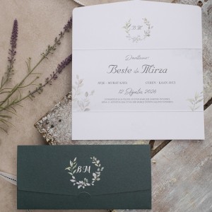 Yatay Tasarımlı Dışı Yaldız Baskılı Katlamalı Düğün Davetiyesi