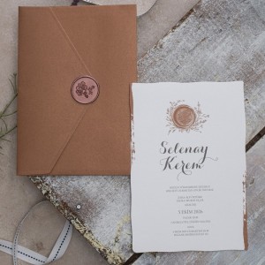 Kahverengi Kraft Zarflı İçi Tırtıklı Mühürlü Davetiye Modeli