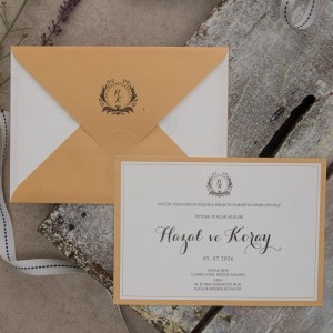 Zarfı Açık Kahverengi Üstten Alttan Katlamalı Sade Davetiye Modeli