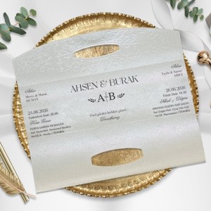 Üstten Alttan Katlamalı Pencereli Yaldızlı Düğün Davetiyesi