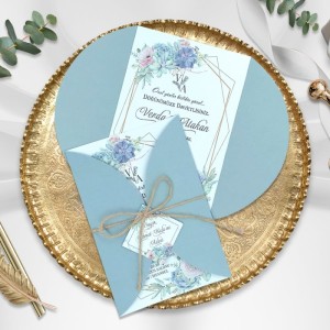 Soldan Sağdan Katlamalı İpli Etiketli Düğün Davetiyesi