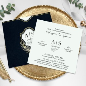 Siyah Üstü Açık Pencereli Zarflı Yaldız Süslemeli Düğün Davetiyesi