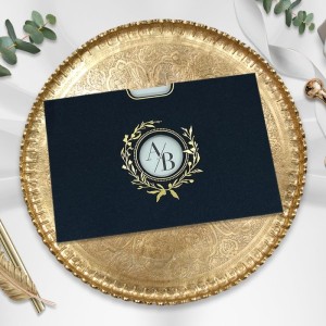 Siyah Yatay Pencereli Zarfa Yaldız Süslemeli Düğün Davetiyesi