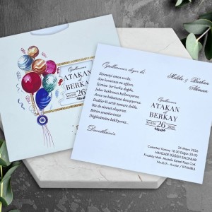 Kare Beyaz Zarfa Renkli Balon Tasarımlı Sünnet Davetiyesi