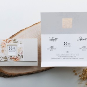 Kare Pencereli Çiçek Desenli Katlamalı Davetiye