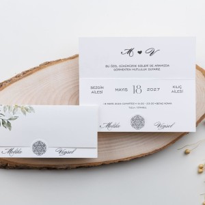 Yapraklı Desenli Ortası Mühür Görünümlü Katlanan Davetiye