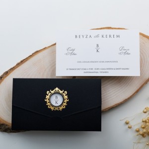 Pencereli Altın Yaldız Süslemeli Siyah Zarflı Sade Davetiye
