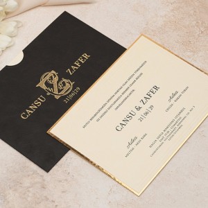 Siyah Yatay Zarflı İçi Krem Yaldızlı Düğün Davetiyesi