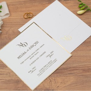 Krem Kare Zarflı Sade Kenarı Yaldızlı Düğün Davetiyesi