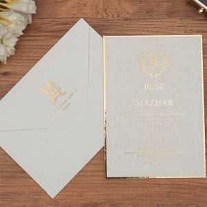 Krem Zarflı Mukavva Kenarı Yaldızlı Düğün Davetiyesi