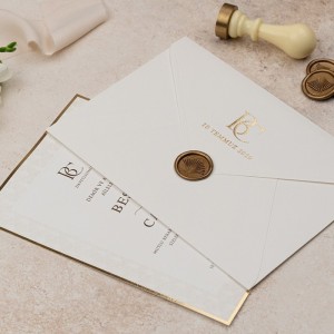 Krem Yatay Zarflı İç Kenarı Altın Yaldızlı Sade Davetiye