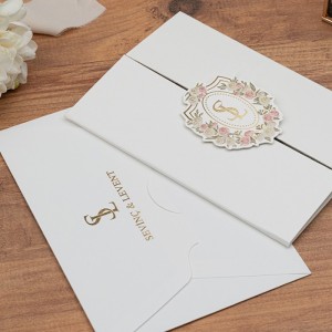 Krem İçi Katlamalı Mukavva Zarflı Düğün Davetiyesi