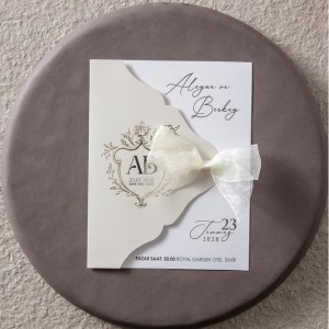 Soldan Katlamalı Özel Dışı Krem Fiyonklu Davetiye Modeli