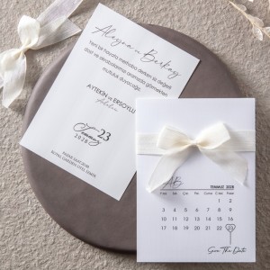 Dışı Takvim Baskılı Krem Rengi Fiyonklu Özel Davetiye Modeli