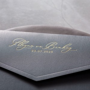 Koyu Yeşil Zarfa Yaldız Baskılı Şeffaf Asetat Düğün Davetiyesi