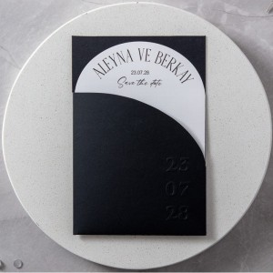 Siyah Oval Özel Kesim Zarflı Dokulu Baskılı Davetiye Tasarımı