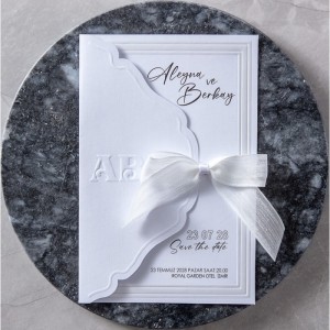 Beyaz Soldan Katlamalı Yapıştırılabilir Fiyonklu Özel Davetiye