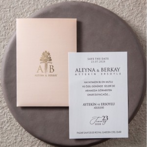 Pembe Zarfa Altın Yaldız Baskılı Düğün Davetiyesi