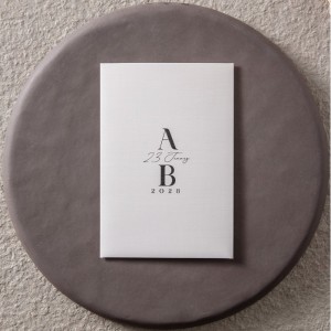 Beyaz Sade Tasarımlı Dikdörtgen Düğün Davetiyesi