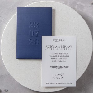 Lacivert Zarfı Kabartma Baskılı Düğün Davetiyesi