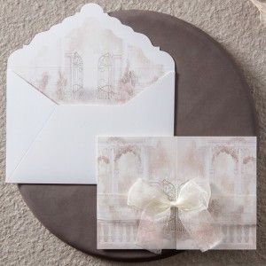 İçi Üçe Katlanan Ortası Fiyonklu Zarfı Özel Kesim Düğün Davetiyesi