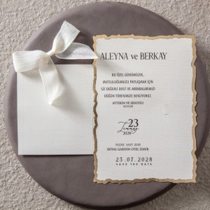 Yaldız Süslemeli Parşömen Tasarımlı Mühürlü Fiyonklu Davetiye Tasarımı