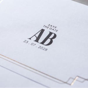 Kare Beyza Zemine Sade Yaldız Süslemeli Davetiye Modeli