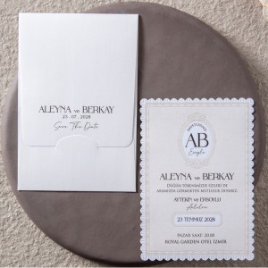 İç Kenarı Tırtıklı Bej Rengi Kapaklı Zarflı Davetiye