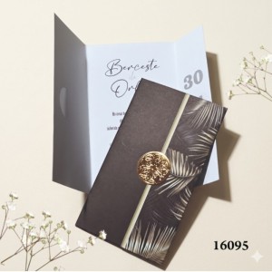 Siyah Çiçek Desenli Katlamalı Gold Etiketli Davetiye Modeli