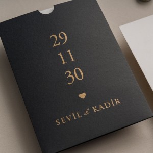 Üstü Açık Beyaz Sade Zarfı İsim Baskılı Davetiye